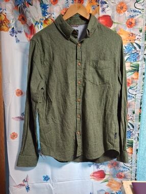 Ben Sherman Olive Green Button-Up Shirt with Contrast Trim Size Meduim